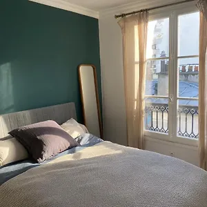  Apartment Marais France